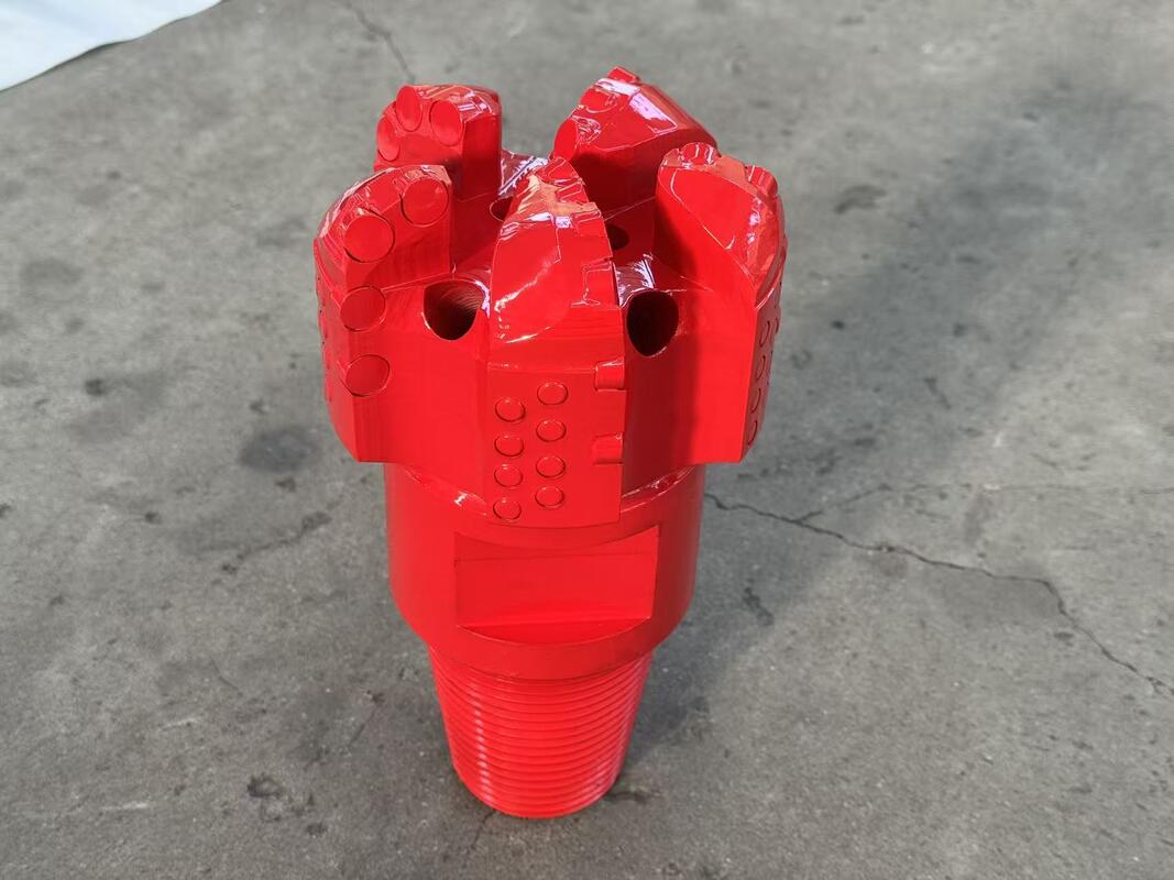 165mm 5 شفرات PDC مثقاب الخشب تعزيز الكفاءة هيكل متعدد الشفرات أداة حفر فعالة
